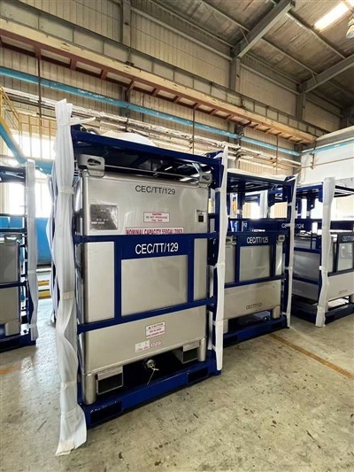 350ガロンおよび550ガロンIBC